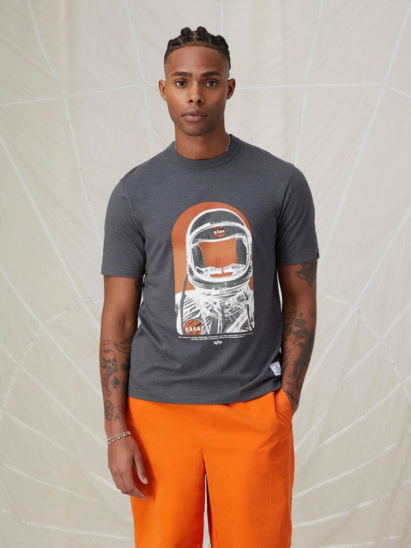 Camiseta Alpha Industries Nasa Moon Man Hombre Grises Naranjas | 863940-MPG