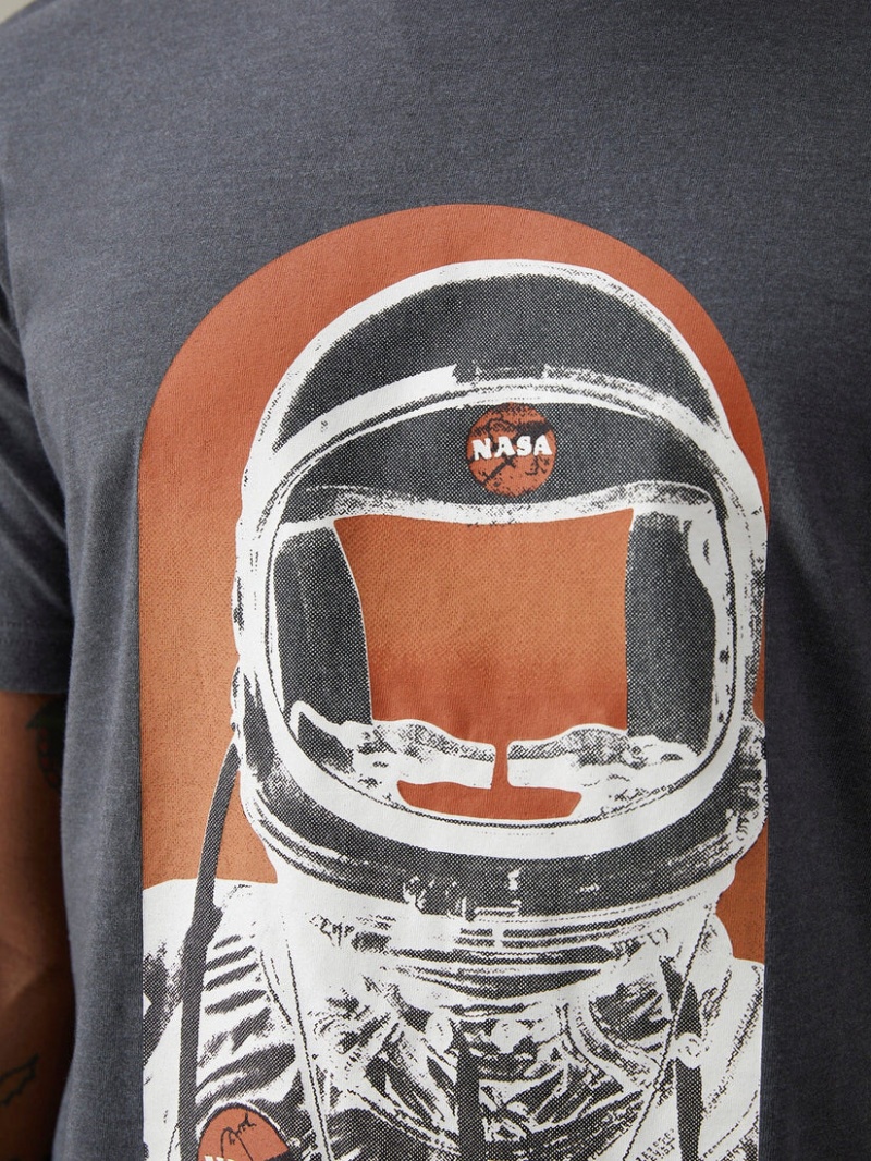 Camiseta Alpha Industries Nasa Moon Man Hombre Grises Naranjas | 863940-MPG